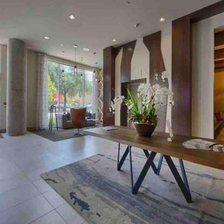 Htown Downtown Oasis Apartment Houston Bagian luar foto